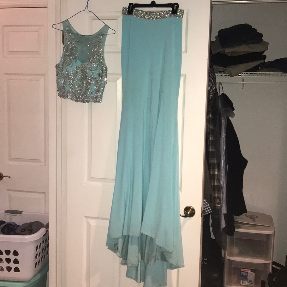 angela and alison size 2 light teal prom dress